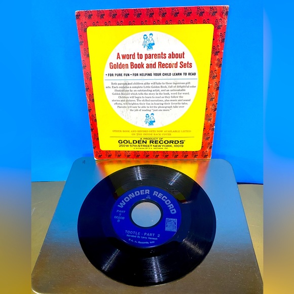 RETRO 1946 A LTTLE GOLDEN BOOK & VINYL 7” RECORD TOOTLE READ ALONG STORY 45 RPM - Picture 10 of 16